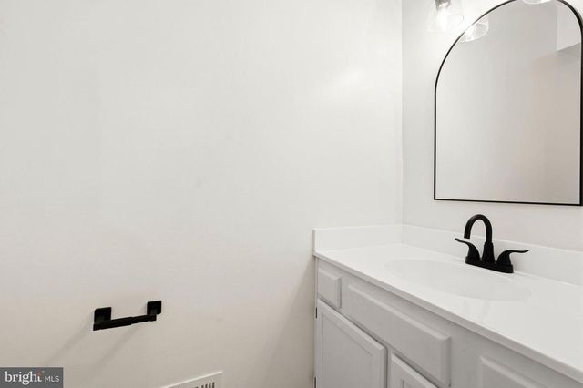 19249 ESMOND TER, Germantown, MD 20874
