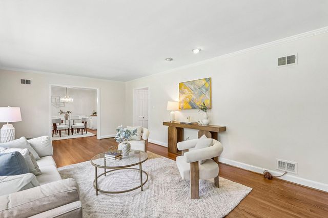 5601 KIRKWOOD DR, Bethesda, MD 20816