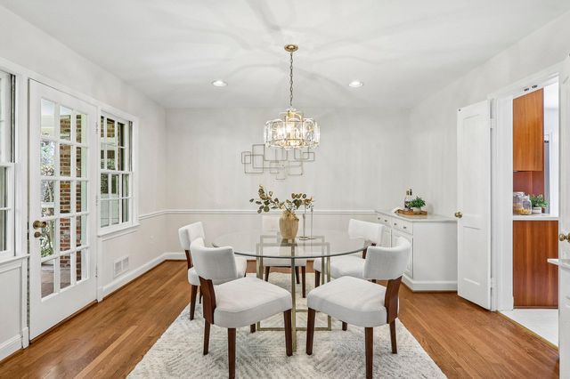5601 KIRKWOOD DR, Bethesda, MD 20816
