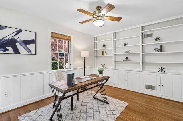 5601 KIRKWOOD DR, Bethesda, MD 20816