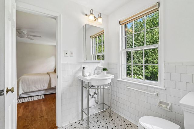 5601 KIRKWOOD DR, Bethesda, MD 20816