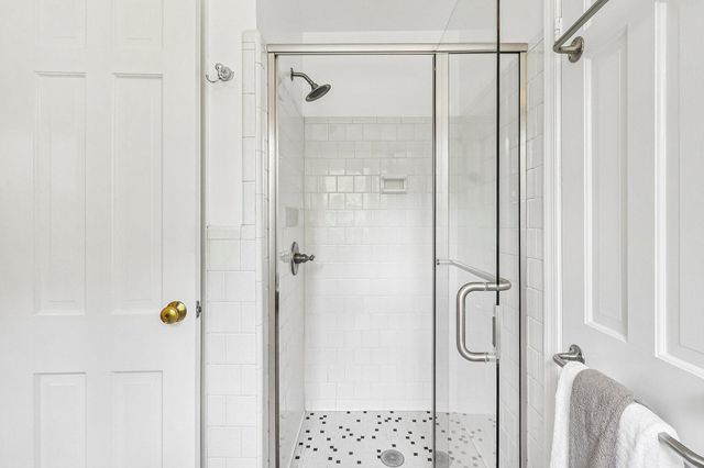 5601 KIRKWOOD DR, Bethesda, MD 20816
