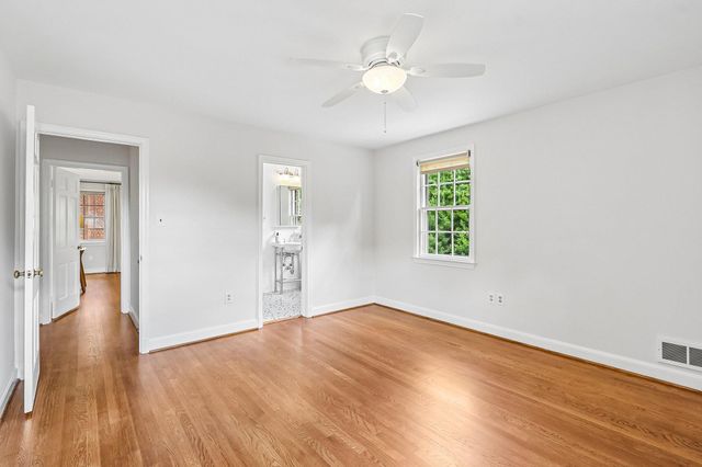 5601 KIRKWOOD DR, Bethesda, MD 20816
