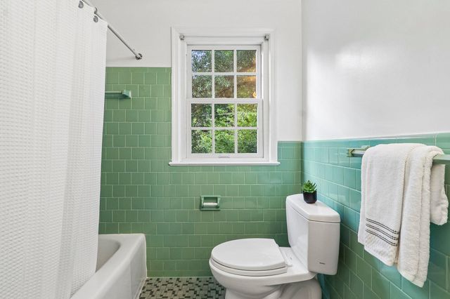5601 KIRKWOOD DR, Bethesda, MD 20816