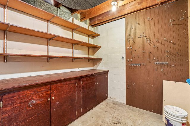 5601 KIRKWOOD DR, Bethesda, MD 20816