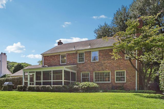 5601 KIRKWOOD DR, Bethesda, MD 20816