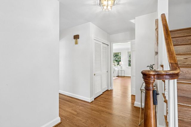 5601 KIRKWOOD DR, Bethesda, MD 20816
