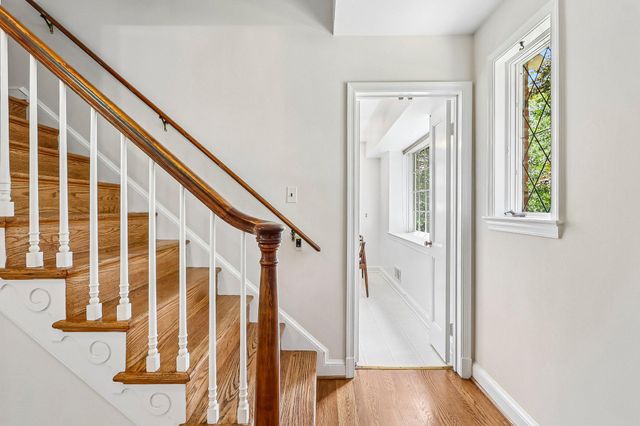 5601 KIRKWOOD DR, Bethesda, MD 20816