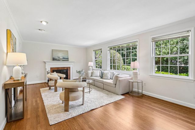 5601 KIRKWOOD DR, Bethesda, MD 20816