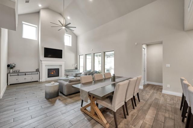 275 Bronze View Drive, Montgomery, TX 77316