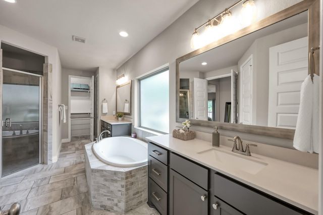 275 Bronze View Drive, Montgomery, TX 77316