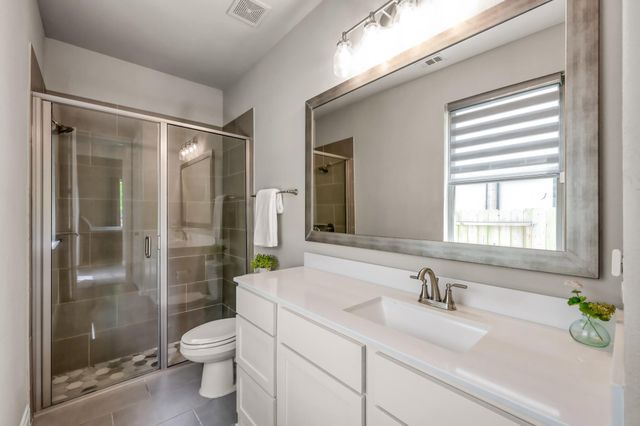 275 Bronze View Drive, Montgomery, TX 77316