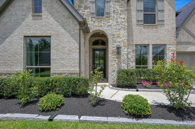 275 Bronze View Drive, Montgomery, TX 77316