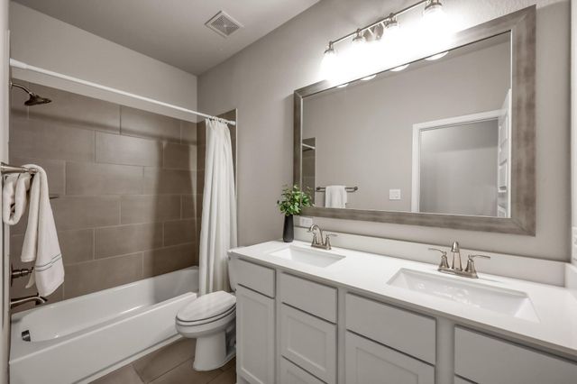 275 Bronze View Drive, Montgomery, TX 77316
