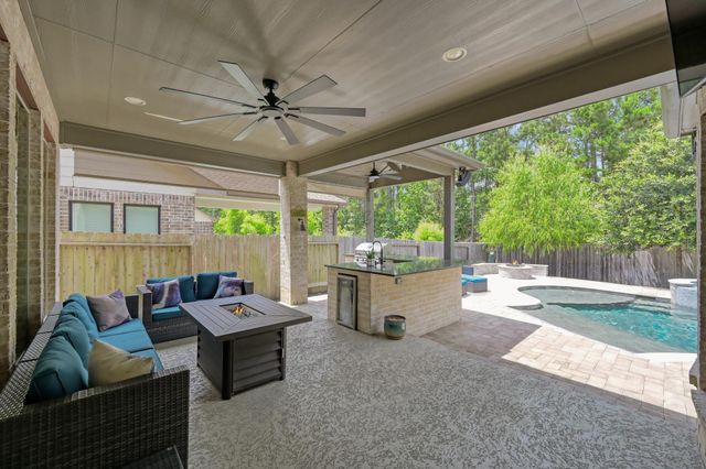 275 Bronze View Drive, Montgomery, TX 77316