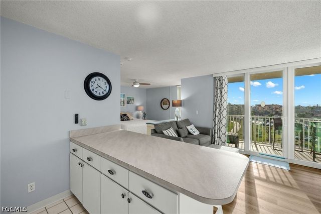 7330 Estero BLVD 401, Fort Myers Beach, FL 33931