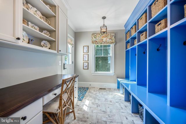 2012 N JEFFERSON ST, Arlington, VA 22205
