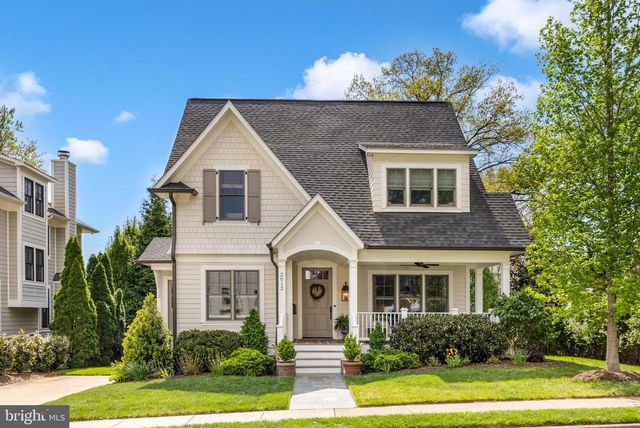 2012 N JEFFERSON ST, Arlington, VA 22205