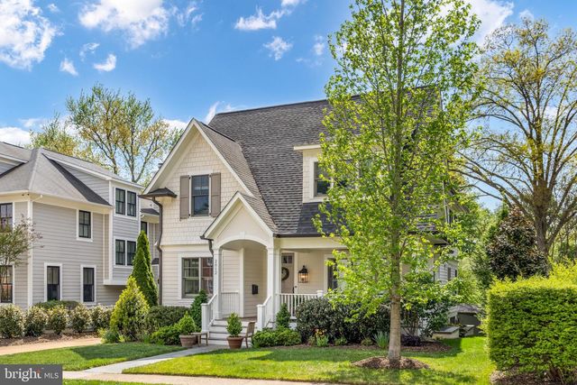 2012 N JEFFERSON ST, Arlington, VA 22205