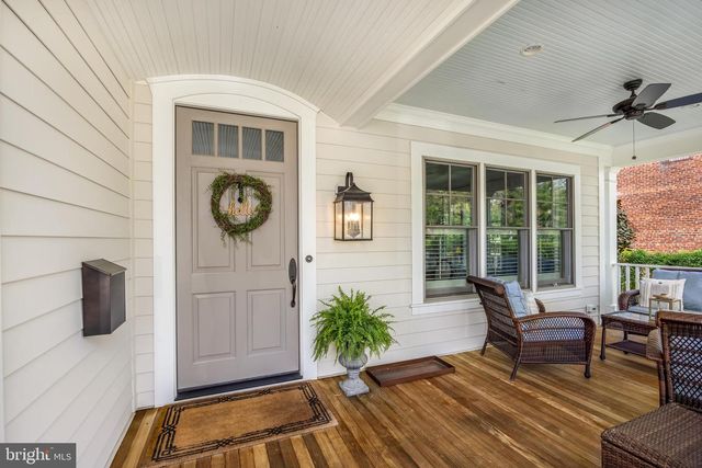 2012 N JEFFERSON ST, Arlington, VA 22205