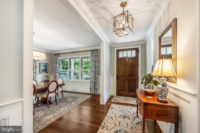 2012 N JEFFERSON ST, Arlington, VA 22205
