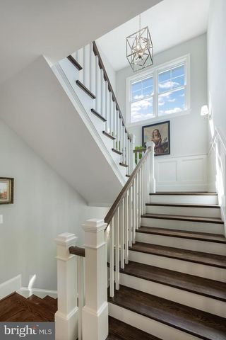 2012 N JEFFERSON ST, Arlington, VA 22205