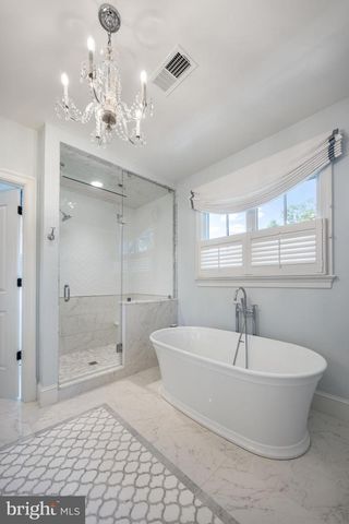 2012 N JEFFERSON ST, Arlington, VA 22205