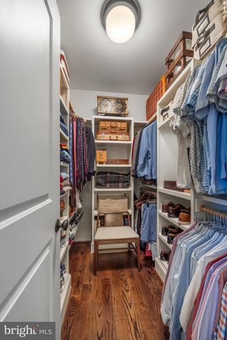 2012 N JEFFERSON ST, Arlington, VA 22205