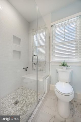 2012 N JEFFERSON ST, Arlington, VA 22205