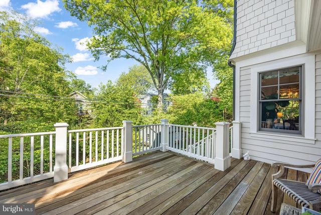 2012 N JEFFERSON ST, Arlington, VA 22205