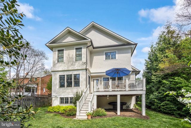 2012 N JEFFERSON ST, Arlington, VA 22205
