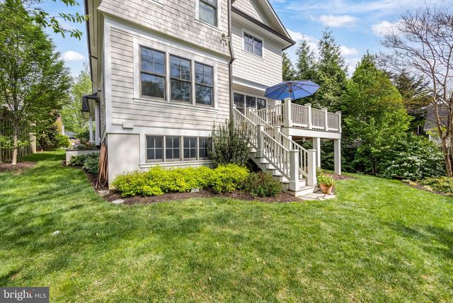 2012 N JEFFERSON ST, Arlington, VA 22205