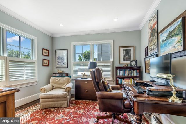 2012 N JEFFERSON ST, Arlington, VA 22205