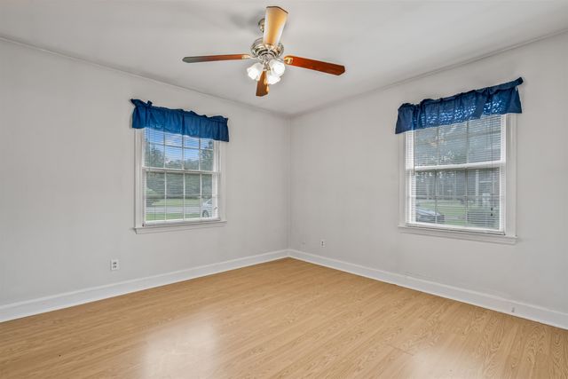 545 Hickory Ave., Johnsonville, SC 29555