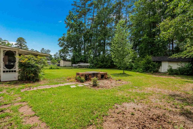 545 Hickory Ave., Johnsonville, SC 29555