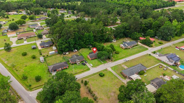 545 Hickory Ave., Johnsonville, SC 29555