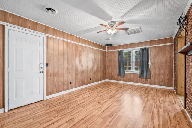 545 Hickory Ave., Johnsonville, SC 29555