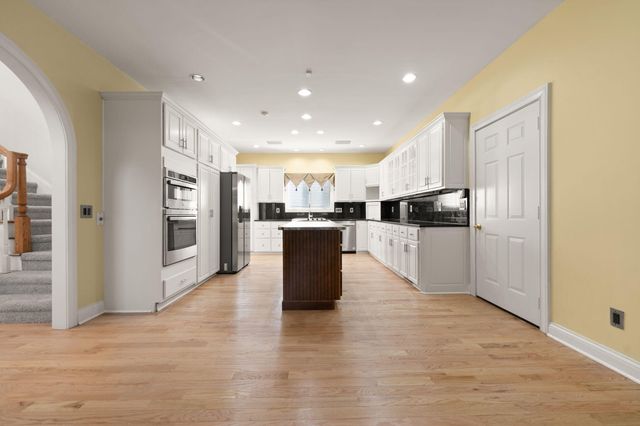 187 Woodside Drive, Somerset, KY 42503
