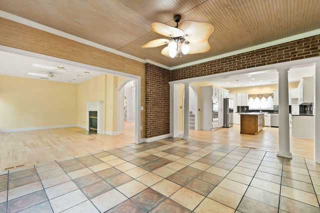 187 Woodside Drive, Somerset, KY 42503