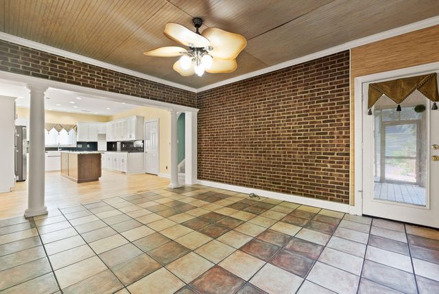 187 Woodside Drive, Somerset, KY 42503