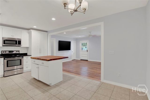 416 E 65th Street, Savannah, GA 31405