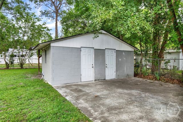 416 E 65th Street, Savannah, GA 31405