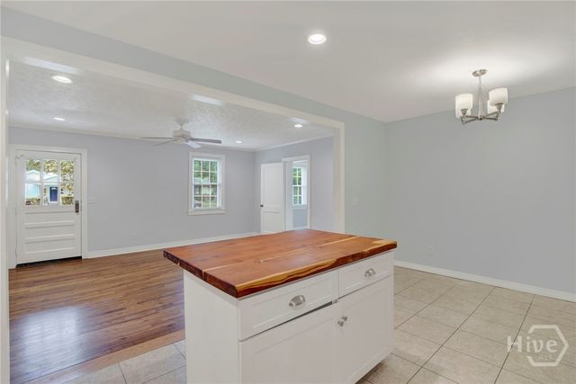 416 E 65th Street, Savannah, GA 31405