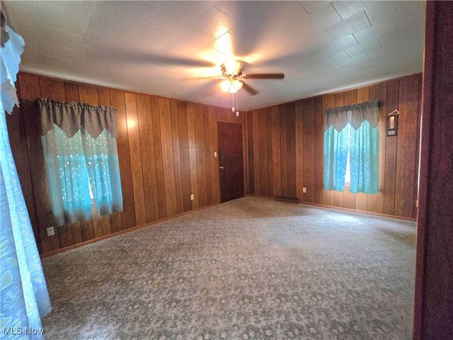 44 Kensington Avenue, Zanesville, OH 43701