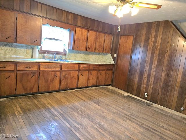 44 Kensington Avenue, Zanesville, OH 43701