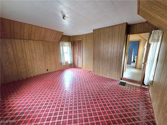 44 Kensington Avenue, Zanesville, OH 43701