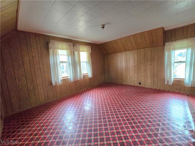 44 Kensington Avenue, Zanesville, OH 43701