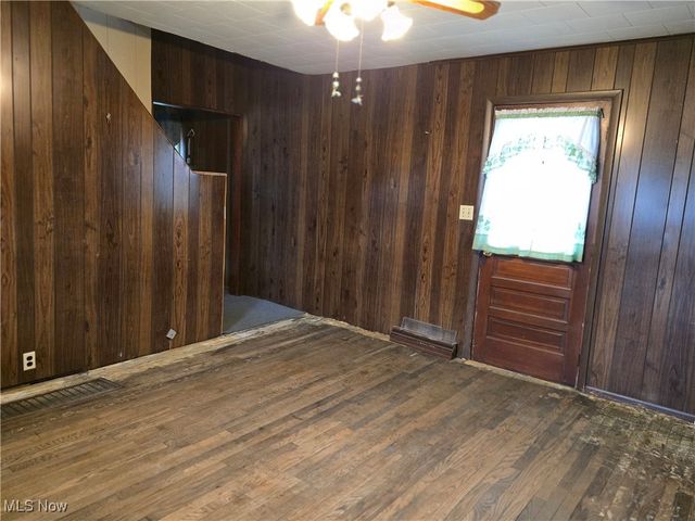 44 Kensington Avenue, Zanesville, OH 43701