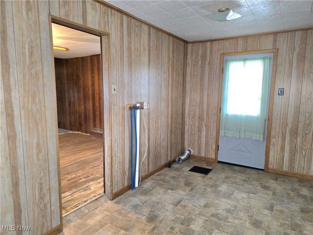 44 Kensington Avenue, Zanesville, OH 43701