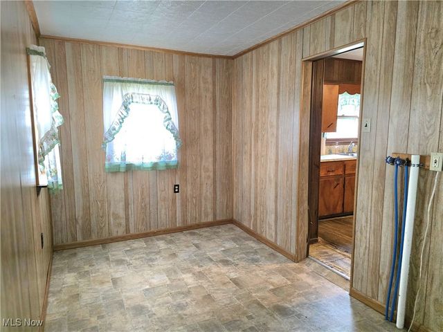 44 Kensington Avenue, Zanesville, OH 43701